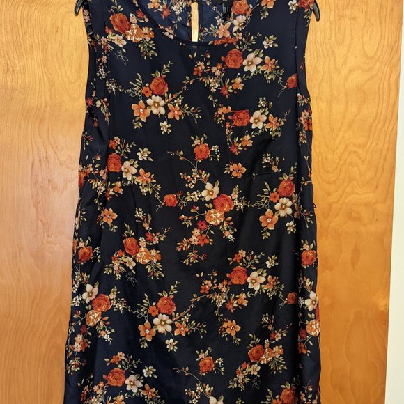 Floral Dress - Picture 4 of 4